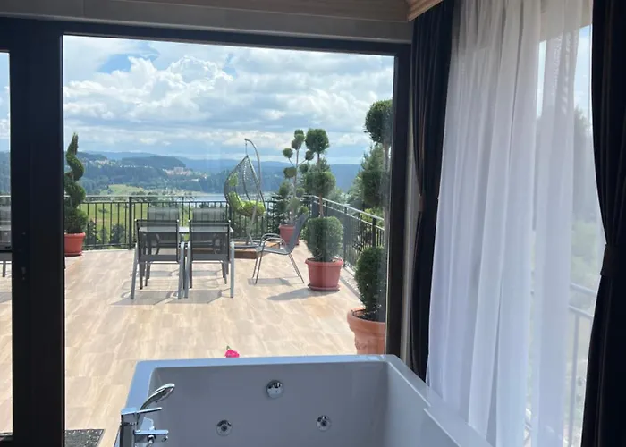 Vila Safi Forest Village *