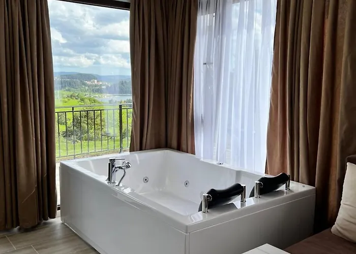 Safi Forest Village * Dospat