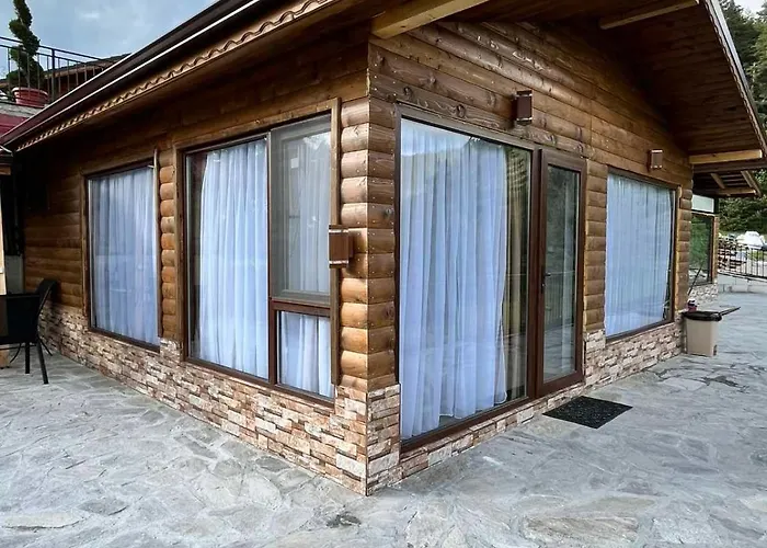 Vila Safi Forest Village *